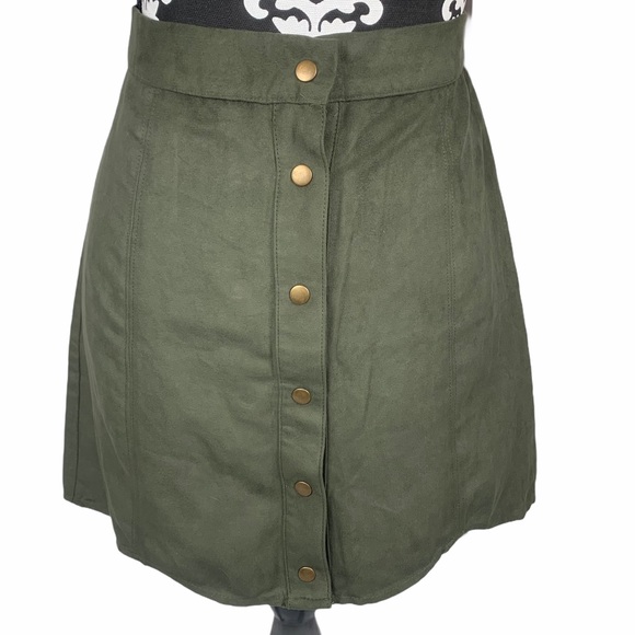 🍀AKIRA Skirt Button Down Faux Suede High Waisted - Picture 2 of 10
